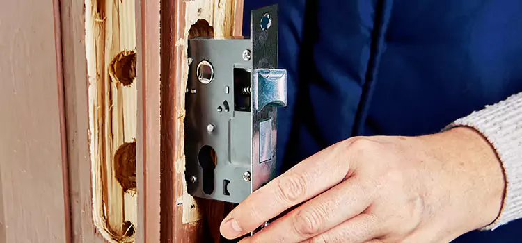 Garage Door Lock Replacement Westport